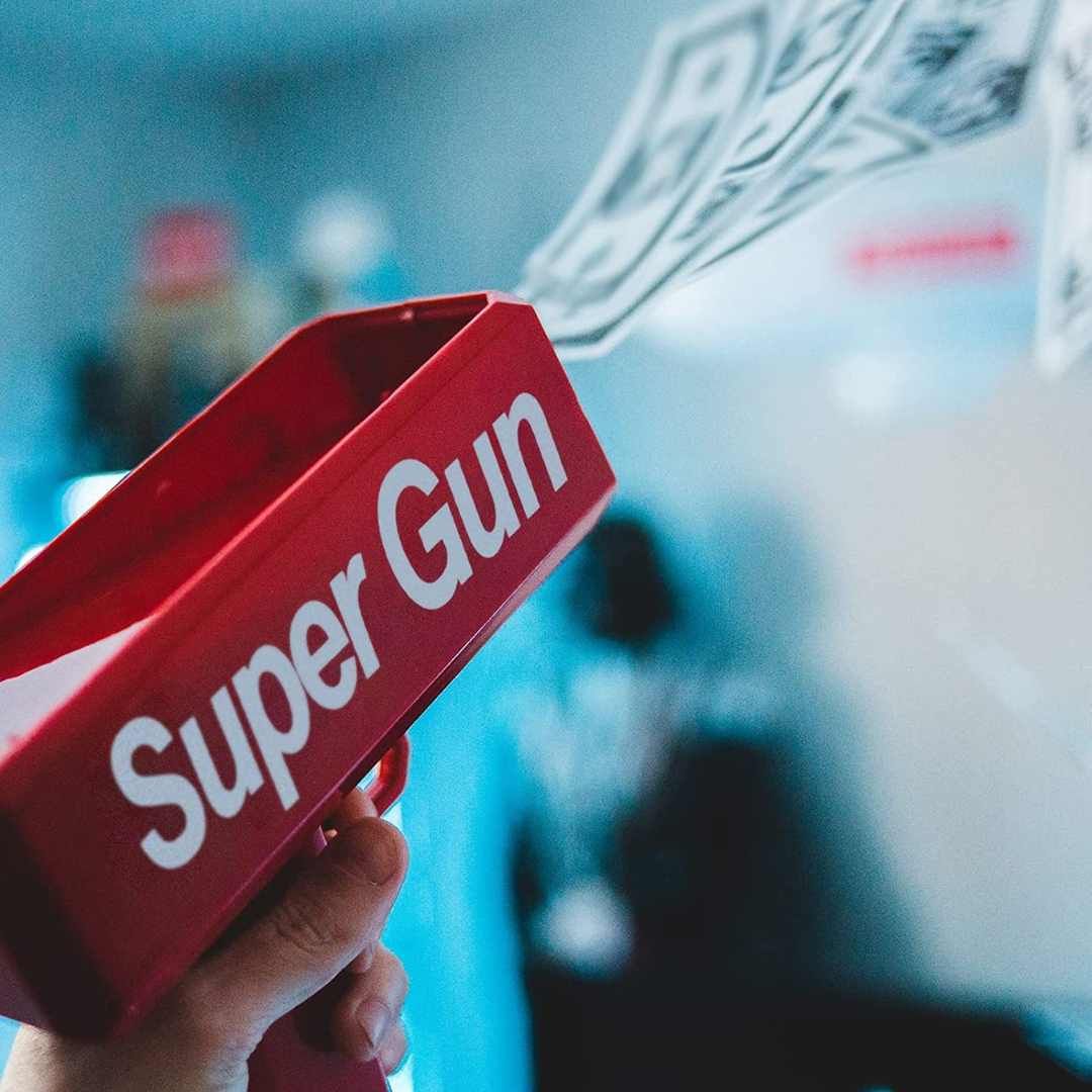 CashBlaster: Ultimate Money Gun for Parties, Weddings & Events – Shoots Fake Cash with Automatic Trigger, 100 Fake Dollar Bills Included