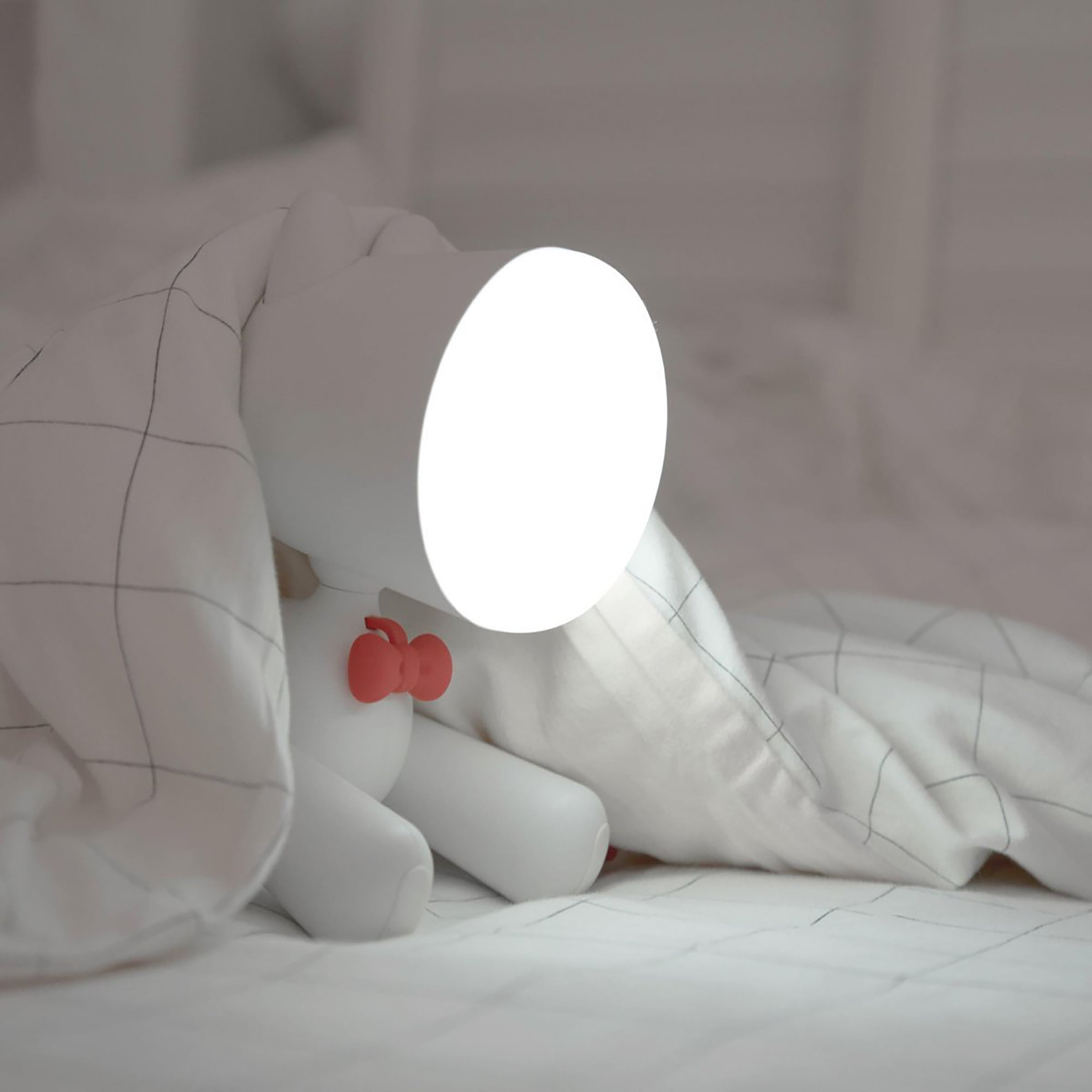 TailWag: Adorable Puppy Table Lamp with USB Rechargeable LED & Foldable Design for Kids' Room & Nursery Décor