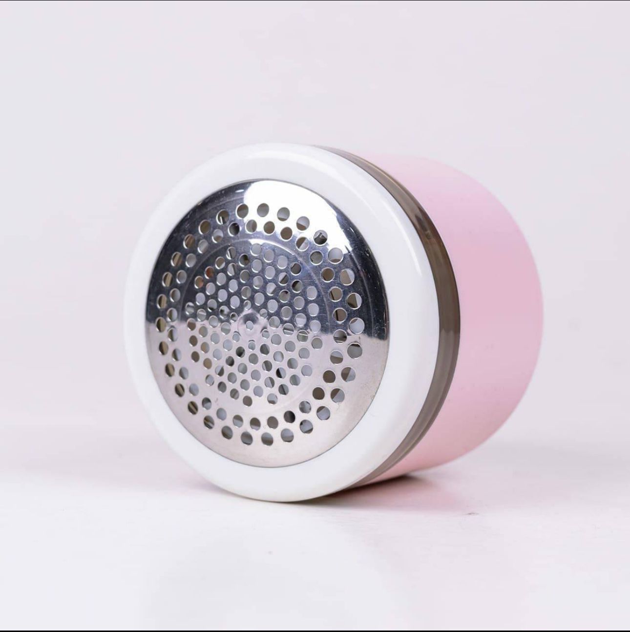 Brizz: Rechargeable High Performance Electric Lint Remover, Fabric Shaver & Defuzzer for Clothes, Sweaters, Jackets, Carpets & Curtains