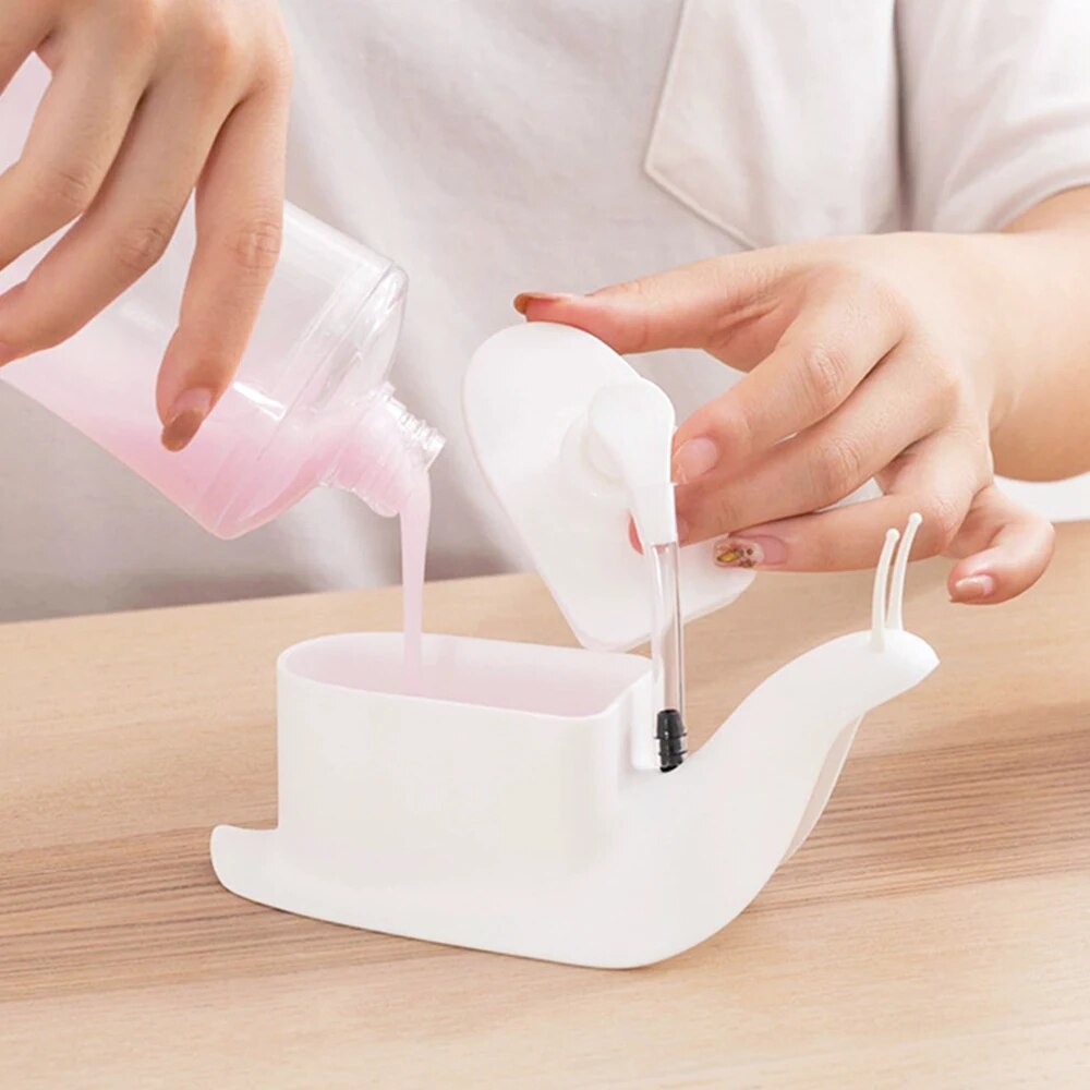 Snaqo: Cute Snail-Shaped Liquid Soap Dispenser, 120ml Refillable Pump Bottle for Hand Wash, Lotion, Shampoo & Bathroom or Kitchen Sink Décor