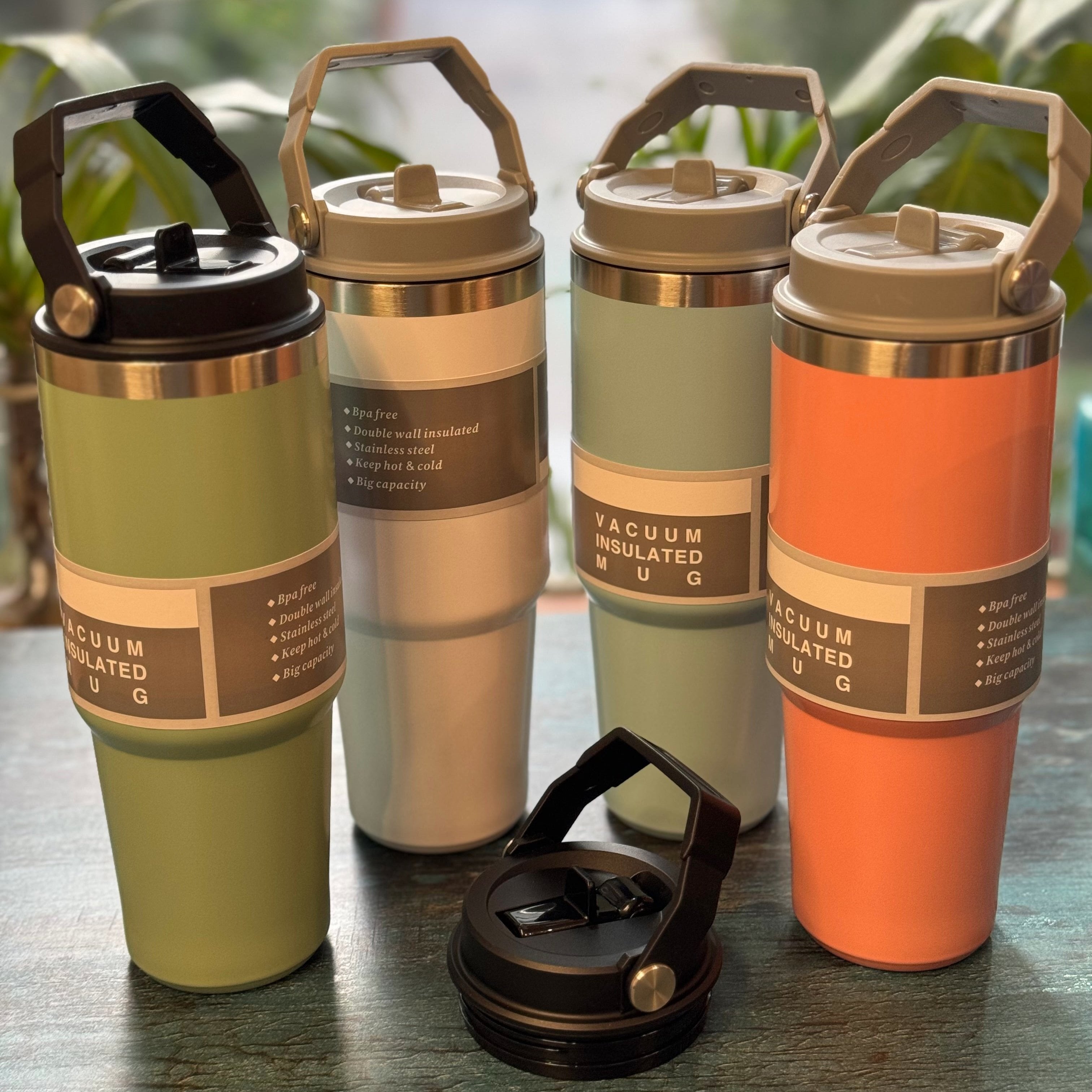 Stan: 900ml Leakproof & Insulated Stainless Steel Tumbler with Handle, Straw & Double-Wall Design for Hot & Cold Drinks
