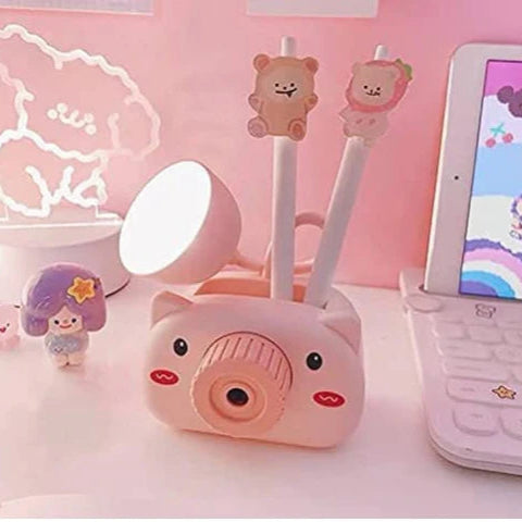 Snortie: Rechargeable LED Table Lamp with Cute Pig Design, Eye-Friendly Study Light with Pen Holder, Sharpener & Camera-Style Look for Kids’ Desk