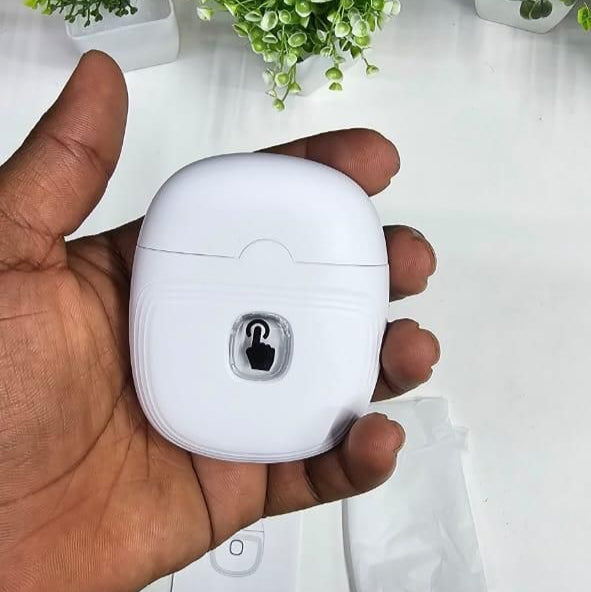 ClipEase: Rechargeable Electric Nail Clipper – Automatic & Cordless Nail Trimmer for Kids, Elderly & Easy Grooming