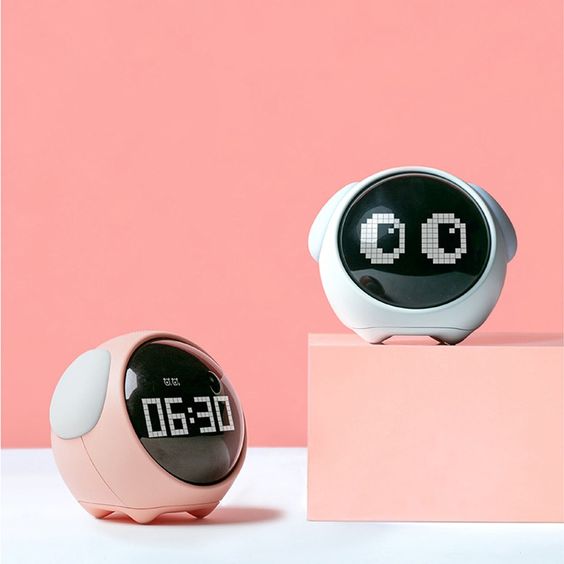 EmojiWake: Unique Emoji Display Alarm Clock with Fun Expressions, Dual Alarms, Snooze Function & Adjustable Brightness