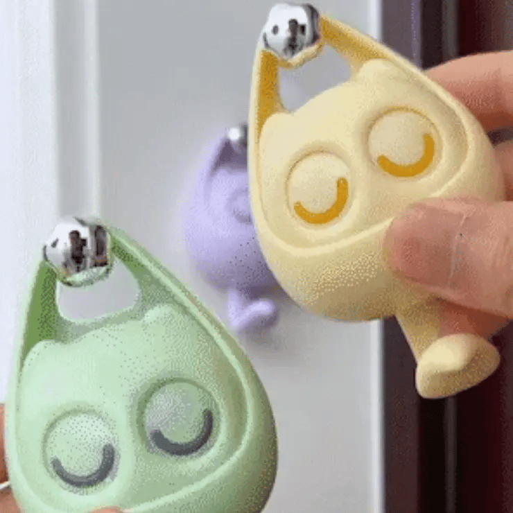 Meowook: Cute Cat Blinking Eye Wall Hook with Strong Adhesive for Keys, Bags, Clothes & Home Décor
