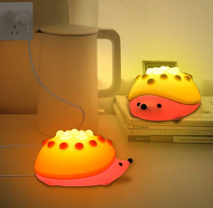 Poppy: Adorable Hedgehog Silicone Night Lamp with Color-Changing LED & Rechargeable Design for Cozy Bedroom Décor & Gifting