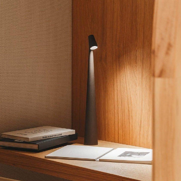 GeekSleek: Minimalist Wireless LED Table Lamp with Touch Control, Stepless Dimming & Rechargeable Design for Home & Office