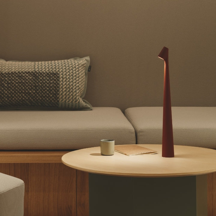 GeekSleek: Minimalist Wireless LED Table Lamp with Touch Control, Stepless Dimming & Rechargeable Design for Home & Office
